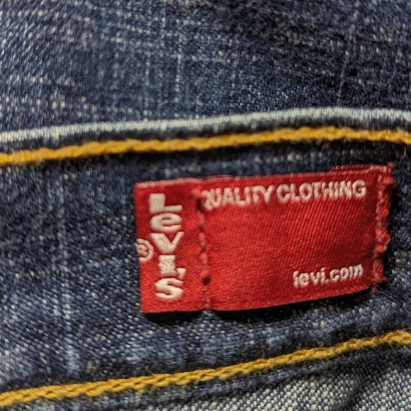 LEVIS OUTBACK Cotton Stretch Flat Front Denim Capris Medium Blue Wash Size 8 Mis - Picture 2 of 14